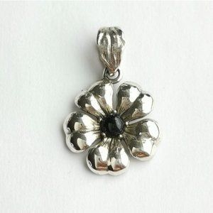 ARTISAN Handmade  Sterling Silver Onyx Rose pendant for necklace